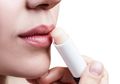 3 Rekomendasi Lip Balm Minimarket untuk Bibir Kering dan Pecah-pecah