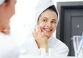 Skincare Bayi Bisa Dipakai Untuk Merawat Kulit Sensitif Orang Dewasa, Lho! Ini Pilihan Produknya
