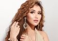 Selfie Pakai Filter, Kulit Ayu Ting Ting Disebut Mulai Gosong oleh Netizen, Terlalu Sering Berjemur?