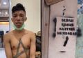 Bertelanjang Dada dengan Tato Huruf Kapital A, Pria Ini Ngaku-ngaku Dirinya Pimpinan Anarko, Bukannya Ditakuti, Malah Diejek Habis-habisan Oleh Netizen: Ketua Apa Ukuran Kertas?