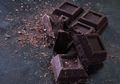 Makan Cokelat Hitam, Cara yang Menyenangkan untuk Meningkatkan Imunitas Tubuh Melawan Virus Corona