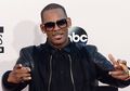 YouTube Hapus Dua Channel Milik R. Kelly Karena Kasus Pelecehan