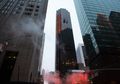 Menara Trump Hampir Sepenuhnya Terbakar, Warganet Sesalkan Sikap Apatis Presiden AS Terhadap Tenaga Medis