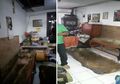 Bikin Merinding! Selama Ini Seorang Nenek Simpan Mayat Suami dan Anaknya di Rumah Sampai Jadi Kerangka, Akui Dapat Bisikan Ghaib Keduanya Akan Hidup Kembali Setelah Lakukan Ini