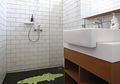 Hadirkan Kesan Mewah hingga Homey, Begini Cara Hadirkan Keramik Mozaik di Rumah Plus Inspirasinya!
