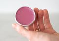 Lebih Hemat, Yuk Cobain DIY Lip Balm Berwarna Agar Bibir Lembap dan Cantik Selama Puasa Ramadan 2020! #DiRumahAjaBisaCantik