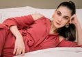 Ogah Balas Cintanya Lantaran Dekati 3 Wanita Sekaligus, Luna Maya Ngaku Pernah Berkali-kali Ditembak Oleh Aktor Tampan Tajir Selangit yang Kini Sudah Menikah dan Punya Anak