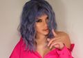 Modisnya Nikita Mirzani Saat Pamer Rambut Bondol Namun Tetap Feminin Pakai Sepatu Transparan, Cantik Banget!