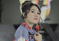 Berhiaskan Foto Keluarga, Begini Wujud Ruang Tamu Via Vallen yang Jarang Diketahui, Mewah dengan Wallpaper Klasik!