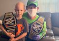 John Cena Sambangi Anak Penderita Kanker dan Kasih Hadiah Replika Sabuk WWE