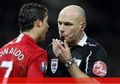 Masih Ingat Howard Webb? Begini Nasibnya Sekarang di Liga Inggris