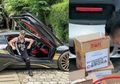 Trik Bagi-Bagi Sembako ala Crazy Rich Surabayan, Ferdian Paleka dan Aamir Khan. Mana yang Tepat Sasaran?