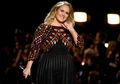 Berat Badan Turun 19 kg, Ternyata Ini yang Dilakukan Adele Hingga Terlihat Langsing Pangling!