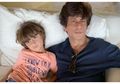 Orang Tuanya Nikah Beda Agama, Putra Bungsu Shah Rukh Khan Tertangkap Kamera Fasih Lafalkan Bacaan Salat, Lantunan Surah Al-Fatihah Abram Banjir Pujian