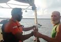Dinahkodai Pria Polandia dan Berbendera Australia, Kapal Yacht Ini Alami Rusak Mesin, Lanal Bangka Belitung Kawal Hingga Perairan Munto