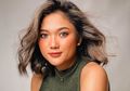 Olahraga Pakai Baju Ketat, Pose Yoga ‘Menantang’ Marion Jola Justru Bikin Netizen Khawatir: Awas Encok, La!