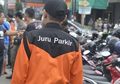 Dilarang Masuk Bank Bila Tak Pakai Masker, Nasabah Lebih Pilih Pinjam Masker Tukang Parkir yang Sudah Digilir 20 Orang, 'Jorok Amat!'
