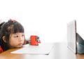 Anak Mulai Bosan Belajar dari Rumah? Jangan Panik Dulu, Orang Tua Bisa Lakukan Cara-Cara Ini agar Anak Makin Semangat