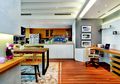 Apartemen Modern nan Cozy, Padukan Kealamian Kayu dan Semen