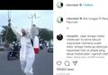 Jengkel Hadapi Masyarakat Berjargon 'Indonesia Terserah' di Tengah Pandemi, Tenaga Medis Berhazmat Ini Teriak-teriak di Jalan Sambil Sindir Warga: Kami Capek, Ayo Keluar Rumah!