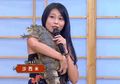 Artis Cantik Ini Rela Tidur Bareng 7 Buaya Tiap Malam, Ini Alasannya