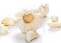 Letakkan Bawang Putih Tumbuk di Antara Kaki Saat Gatal Luar Biasa Terjadi, Malah Hal Tak Terduga Ini Terjadi Setelahnya