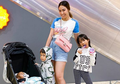 #FamilyQuality: Mungkin Terlihat Sepele, Bermain Air Bersama Anak Seperti yang Dilakukan Ayu Dewi Ternyata Simpan Sederet Manfaat Baik untuk Si Kecil, Apa Saja?