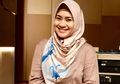 Tetap Awet Muda Meski Usia Hampir Memasuki Kepala 5, Ini Rahasia Ikke Nurjanah yang Diterapkan Sehari-hari
