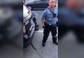 Beredar Video Baru yang Ungkap Fakta Lain Pembunuhan George Floyd, Polisi Lain Justru Menutupi Tindakan Chauvin yang Terus Menindih Floyd dari Saksi Mata
