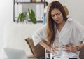 Minum Susu Kunyit Saat Rasakan Gejala PMS, Nyeri-nyeri di Tubuh Jelang Menstruasi pun Hilang Begitu Saja