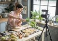 Jalankan Hobi yang Dibayar, Jadi Content Creator Saat New Normal yuk!