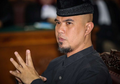 Rasakan Dinginnya Lantai Penjara, Ahmad Dhani Sesumbar Tak Takut Walau Pernah Dijebloskan ke Sel Tahanan Saat Ditanya oleh Daniel Mananta, Dirinya Siap Bahkan Bila Dihadapkan oleh Malaikat Maut