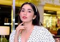 Sambil Pamer Wajah Mulus Tanpa Makeup, Ussy Sulistiawaty Ungkap Rahasia Bisa Terlihat Awet Muda Padahal Sudah Punya 4 Anak, Apa Itu?