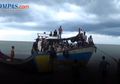 Tak Lagi Disambut Gembira, Pengungsi Rohingnya yang Terdampar di Aceh Justru Panen Pro dan Kontra, Segelintir Warganet Soroti Kelakuan Sang Imigran yang Suka Seenaknya Sendiri