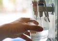Jangan Cuma Bermodal Iseng, Tak Banyak yang Menyadari Ini Waktu-waktu Ajaib Minum Air Putih yang Membuat Tubuh Bisa Merasakan Manfaat Menakjubkan
