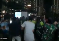 Kasus Positif Covid-19 Indonesia Masih Bertambah Ribuan per Hari, Dangdutan Tanpa 'Physical Distancing' Justru Digelar di RS Darurat Covid-19, Musisi: 'Ini Nakes Mau Saling Menularkan Virus atau Bagaimana?'