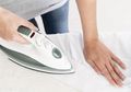 Pasti Baru Tahu Kalau Mengatasi Setrika Lengket Agar Kembali Licin Semudah Ini! Cukup Pakai Baking Soda dan Air, Begini Caranya