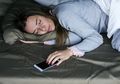 Jangan Sekali Lagi Meletakan Ponsel di Kasur Saat Tidur, Jika Tak Ingin Penyakit Berbahaya Menghampiri