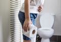 Bersihkan Dulu Gagang Pintu dan Dudukan Toilet Umum Agar Anak Terhindar dari Covid-19!
