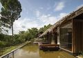 Terrario Tangkahan, Vila Nicholas Saputra dan Panorama Surga Gajah