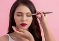 Jerawat Merah Bikin Nggak Percaya Diri? Bisa Diakali dengan Trik Makeup Ini