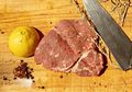 Ikuti Cara Ini untuk Rebus Daging Hemat Gas, Tak Sampai 10 Menit Lho