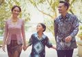 Bak Iba Menyaksikan Keterpurukan Menantu Kesayangannya, Ibunda Ashraf Sinclair Terus Desak Unt Segera Lupakan Sang Anak: Waktunya Move On