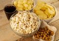 Ini 5 Makanan dan Minuman yang Sering Dijadikan Camilan Tengah Malam Buat Naik Berat Badan