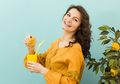 Hilangkan Uban dengan Rutin Konsumsi Minuman Sehat Ini, Semua Bahannya Ada di Dapur