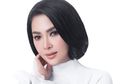 Istri Reino Barack Sebut Dirinya Gembel Glamour, Tas 2 Miliar Rupiah yang Dipangku Syahrini Justru Tunjukkan Ketajirannya!