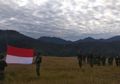 Pukul Mundur KKB Papua, Satgas Yonif Raider 323/Buaya Putih Kostrad Kibarkan Bendera Merah Putih di Markas Egianus Kogoya, Wilayah Hukum Kedaulatan NKRI Kembali Dikukuhkan