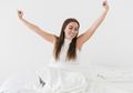 Malas Sit Up? Coba Lakukan 5 Gerakan Ini Sambil Berbaring di Tempat Tidur, Perut Rata Impian Akan Jadi Milik Anda