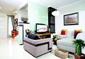 Cantik dan Fungsional, setiap Detail di Ruang Keluarga Ini Sarat Makna