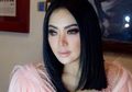 Anaknya Jauh-jauh Kuliah di Luar Negeri, Kakak Tiri Syahrini Tinggal di Rumah Sederhana